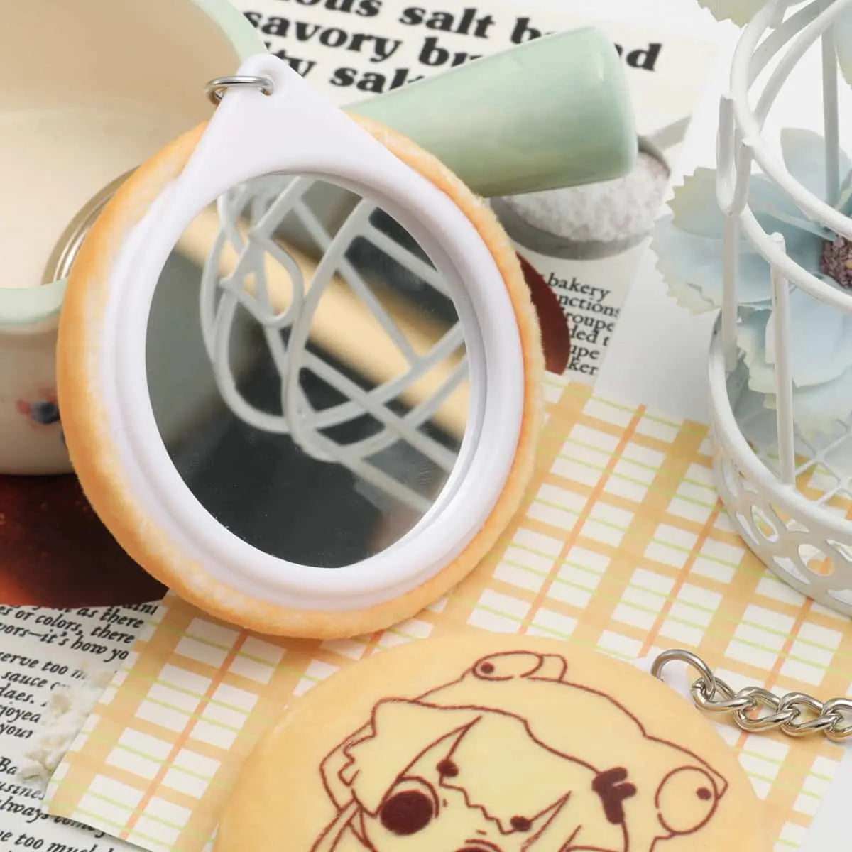 ふわふわミラーチャーム