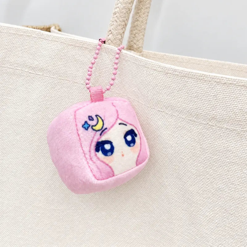 キューブ型ぬいぐるみ